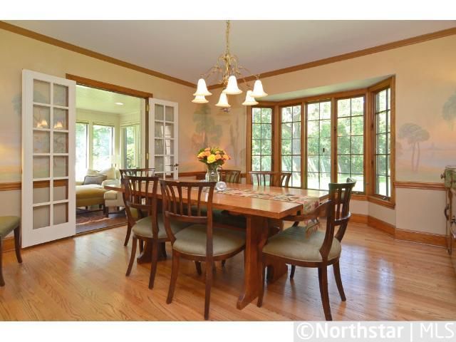 15 Meadow Ln N, Golden Valley, MN 55422