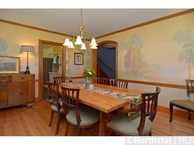 15 Meadow Ln N, Golden Valley, MN 55422