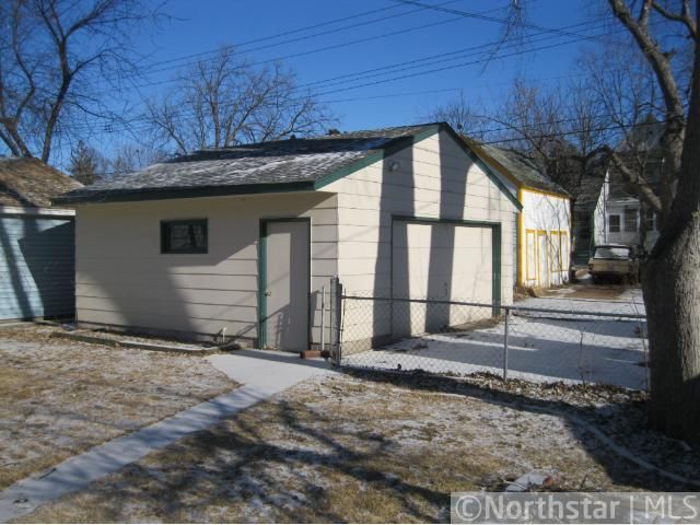 121 7th Ave N, Hopkins, MN 55343