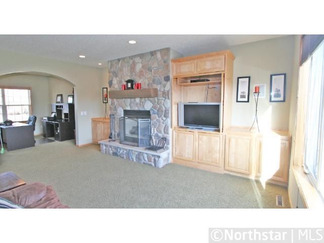 3904 Games Dr, Minnetrista, MN 55375