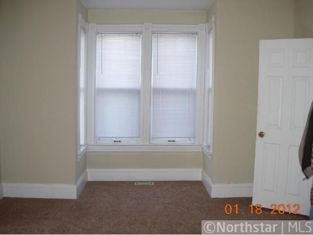 957 Case Ave, Saint Paul, MN 55106