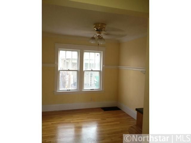 1012 Grotto St N, Saint Paul, MN 55103