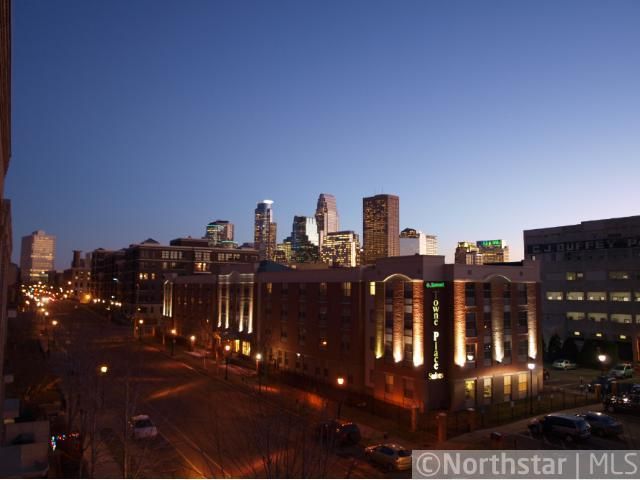 600 2nd St N #401, Minneapolis, MN 55401