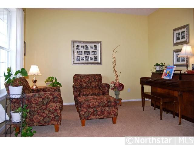 7100 Timber Ridge Cv, Cottage Grove, MN 55016