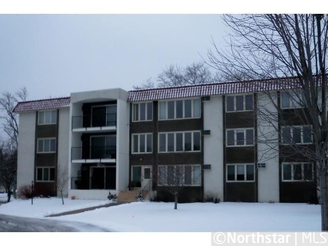 4401 Parklawn Ave, Edina, MN 55435