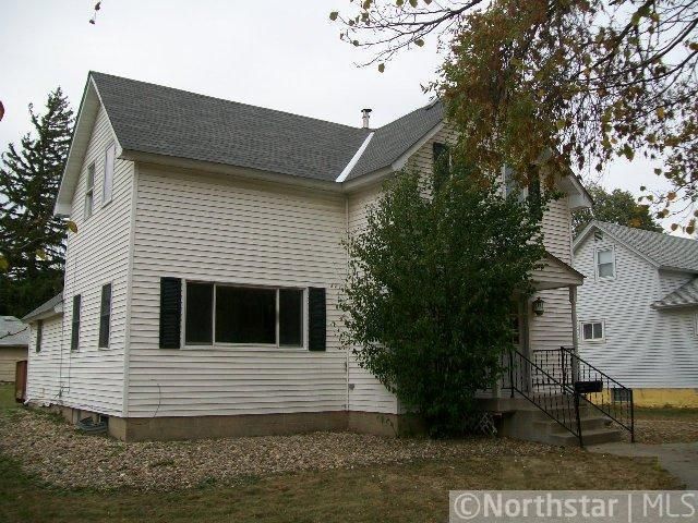 312 Red Wing Ave, Kenyon, MN 55946