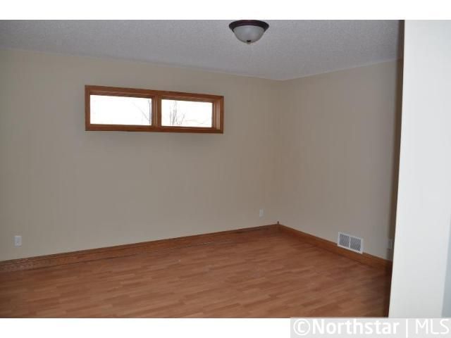 841 Pleasant Ave, Saint Paul Park, MN 55071