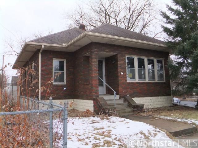 84 Geranium Ave W, Saint Paul, MN 55117