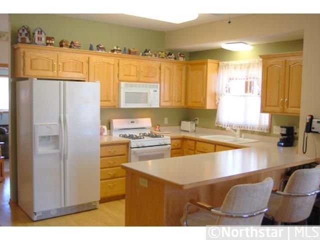 30315 Newlander Trl, Lindstrom, MN 55045