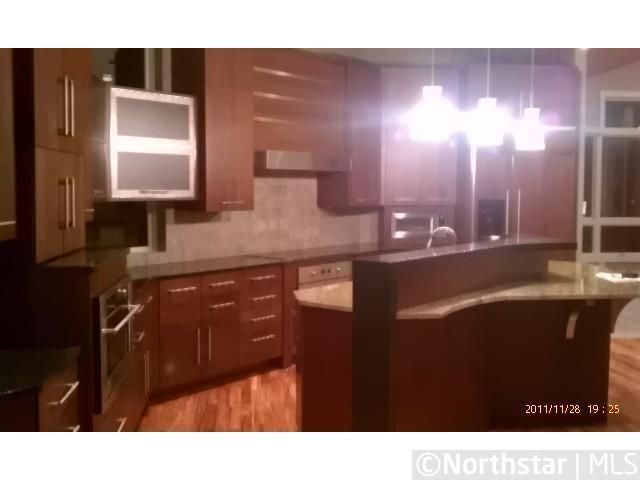 16801 Enclave Cir, Eden Prairie, MN 55347