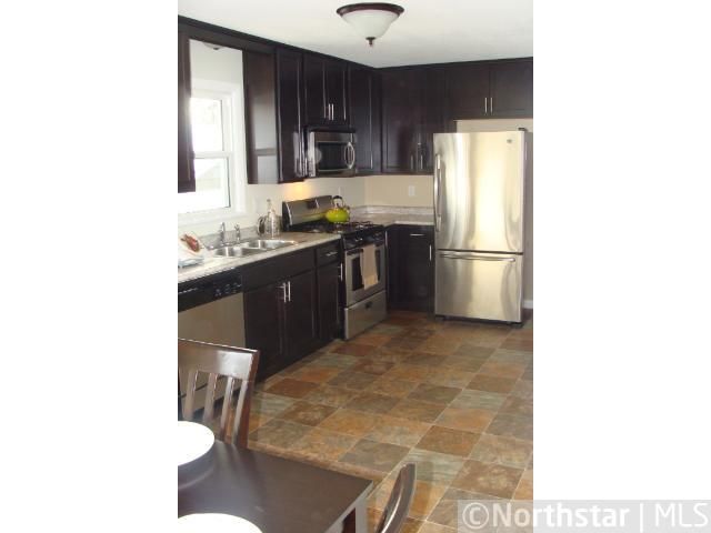 2070 Hawthorne Ave E, Saint Paul, MN 55119
