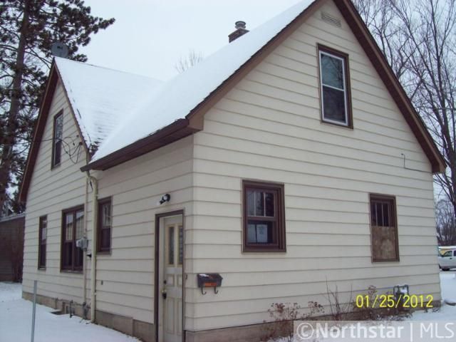 11 N Wood St, Mora, MN 55051