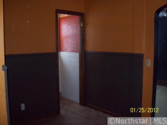 11 N Wood St, Mora, MN 55051