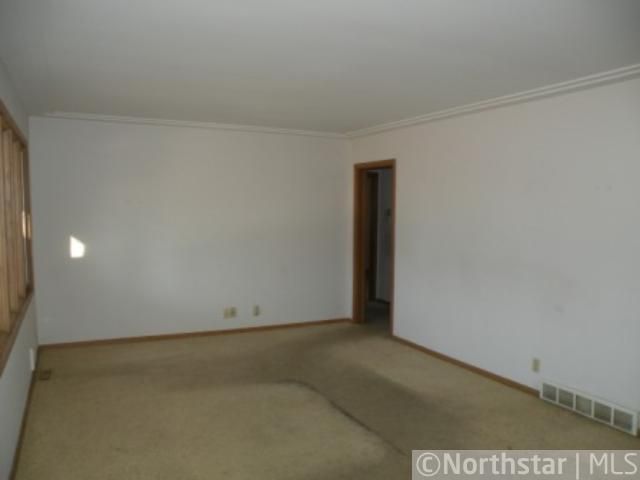 2350 Xylon Ave N, Golden Valley, MN 55427