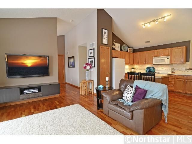 7431 Derby Ln, Shakopee, MN 55379