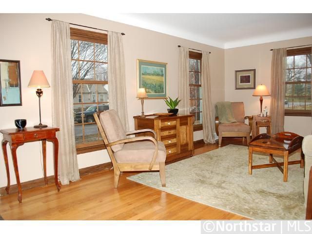 515 Glendale St, Saint Paul, MN 55104
