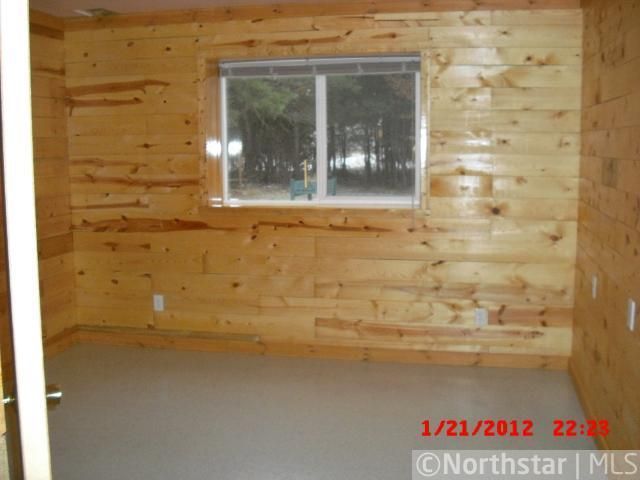 312 15th Ave S, Princeton, MN 55371