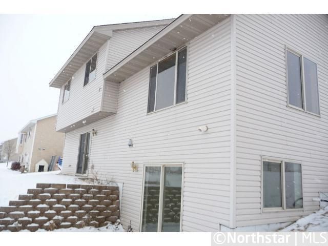 9938 Prescott Dr, Monticello, MN 55362