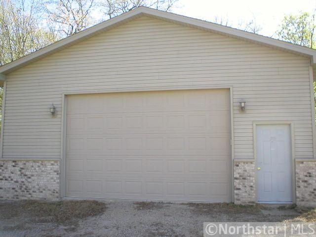 4445 198th Ln NW, Oak Grove, MN 55303