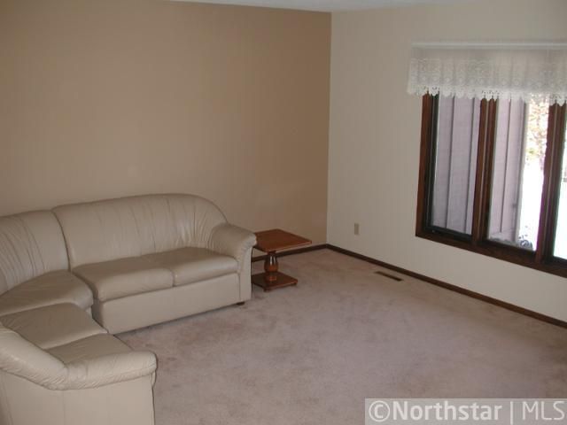 2672 Sumac Rg, White Bear Lake, MN 55110