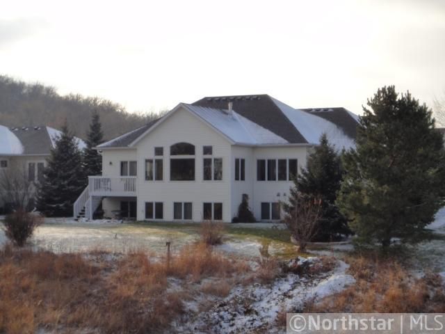 2023 Grant Dr, Northfield, MN 55057