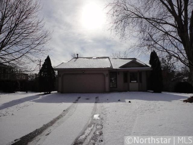 950 99th Cir NE, Blaine, MN 55434