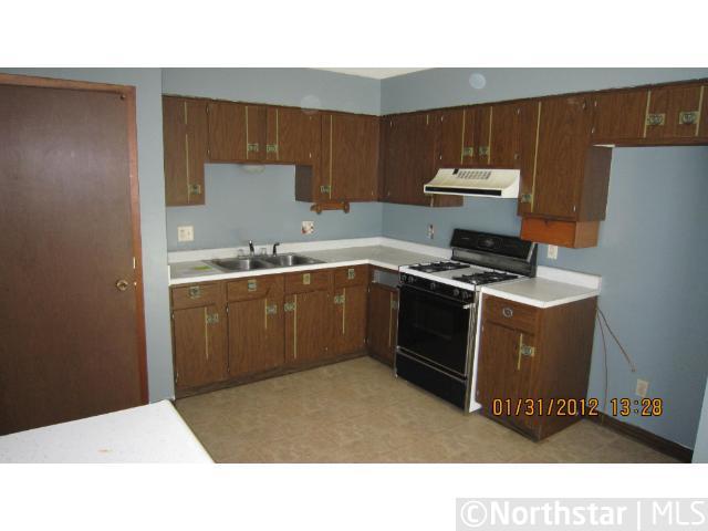 6354 Fairfax Trl, Warsaw, MN 55087