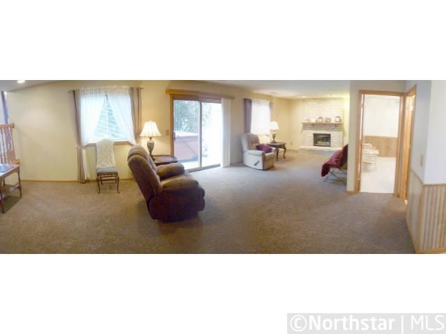 6357 36th St N, Oakdale, MN 55128
