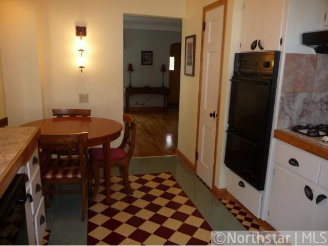 1649 Arlington Ave E, Saint Paul, MN 55106