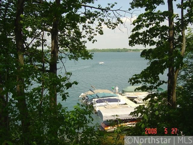 11098 Eagle Ridge Ct, Chisago City, MN 55013