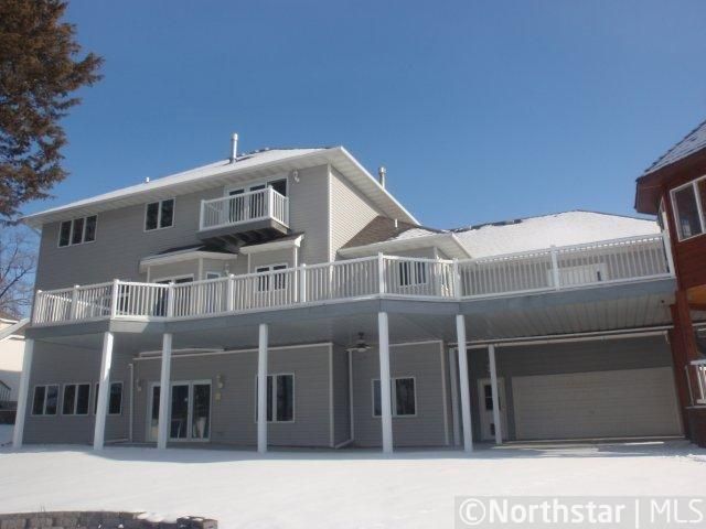 7425 Northshore Trl N, Forest Lake, MN 55025