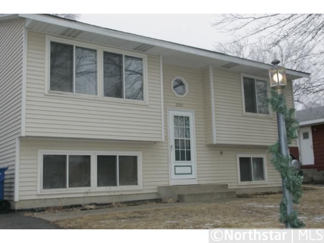 2281 14th Ave E, North Saint Paul, MN 55109