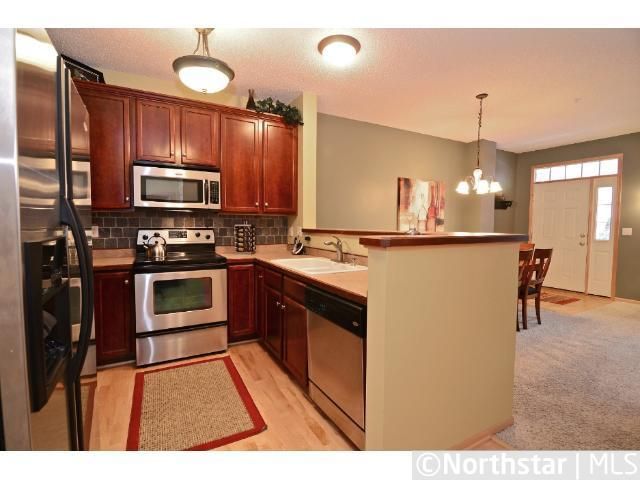 15452 Frost Pa, Apple Valley, MN 55124