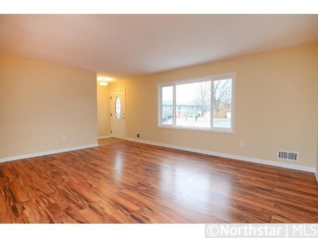 6708 Edgewood Ave N, Brooklyn Park, MN 55428