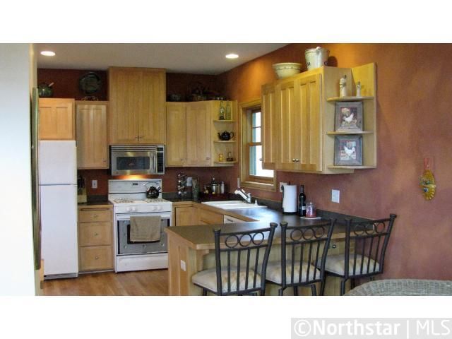 1665 Bluebird Ln, Mound, MN 55364