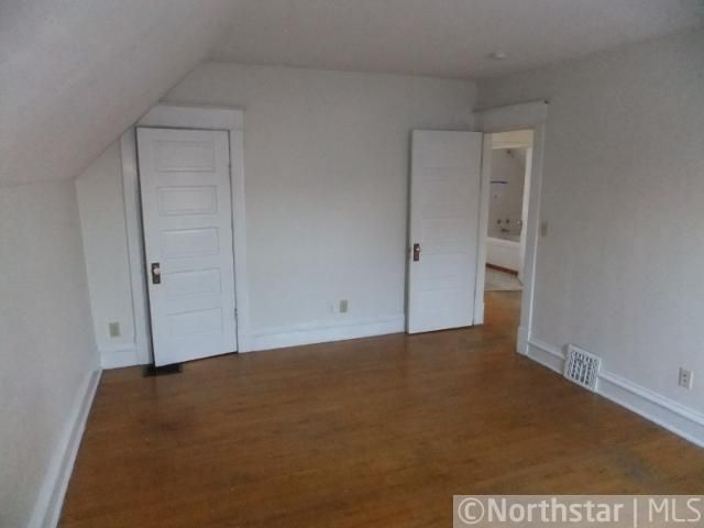 1486 Charles Ave, Saint Paul, MN 55104