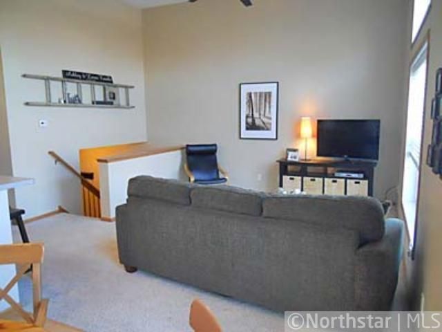 15624 Float Ct, Apple Valley, MN 55124