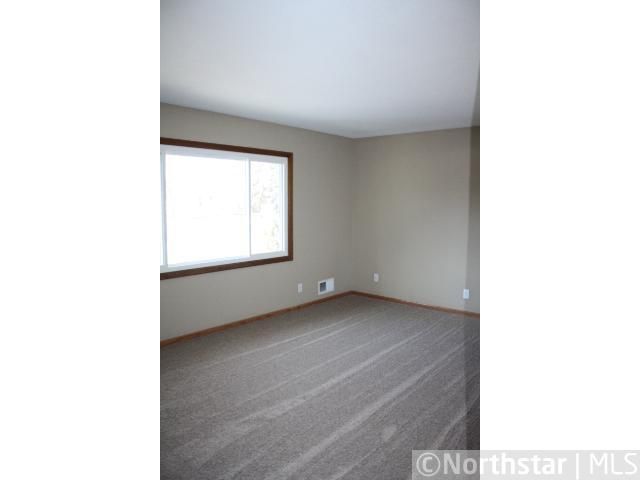 4064 Olivine Dr, Eagan, MN 55122