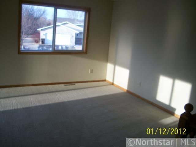 812 Haywood Dr, Howard Lake, MN 55349