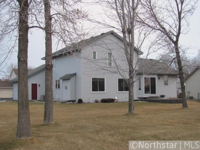 7099 Wellington Ln N, Maple Grove, MN 55369