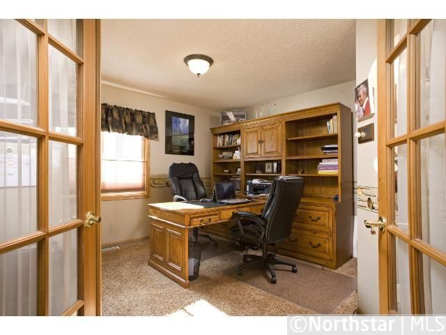 10774 Amherst Ct, Inver Grove Heights, MN 55077