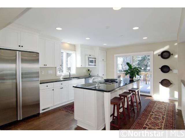 1141 Toledo Ave N, Golden Valley, MN 55422