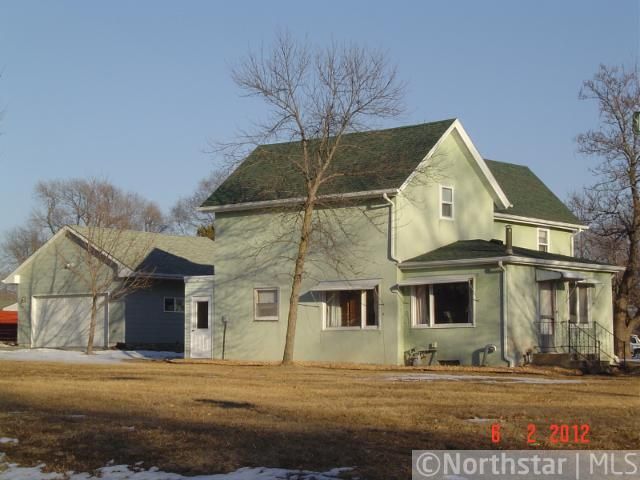 607 E 3rd St, Monticello, MN 55362