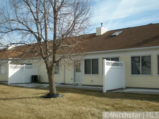 1833 122nd Ln NW, Coon Rapids, MN 55448