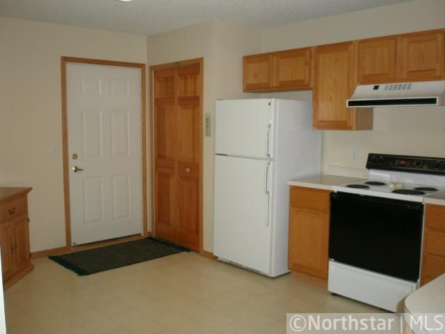 1833 122nd Ln NW, Coon Rapids, MN 55448