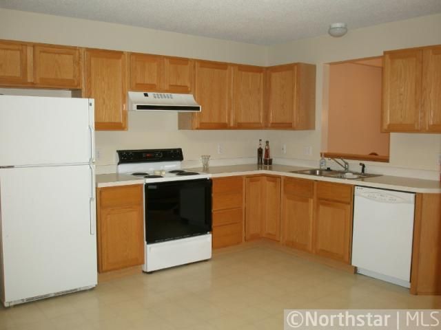 1833 122nd Ln NW, Coon Rapids, MN 55448