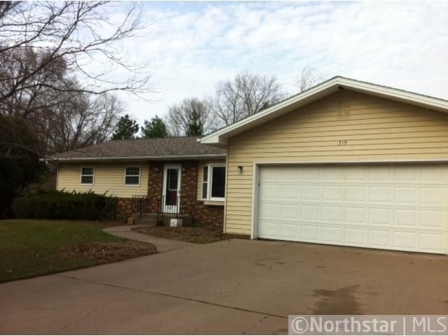 719 Ballentine Rd, Menomonie, WI 54751