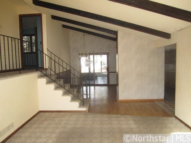7030 13th St N, Oakdale, MN 55128