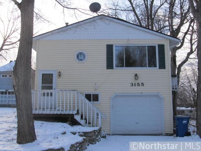 3155 Drury Ln, Mound, MN 55364