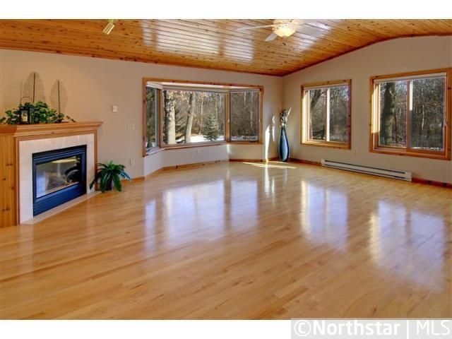 18486 Jambeau Ct, Lakeville, MN 55044